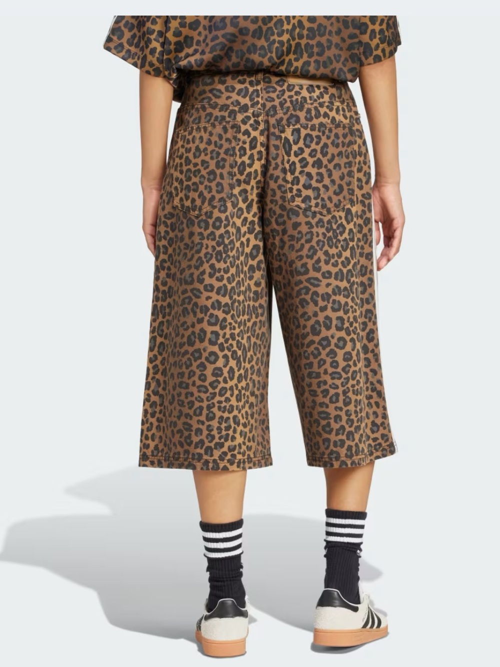 Adidas orijinal animal print denim bermuda shorts - Picture 4 of 8